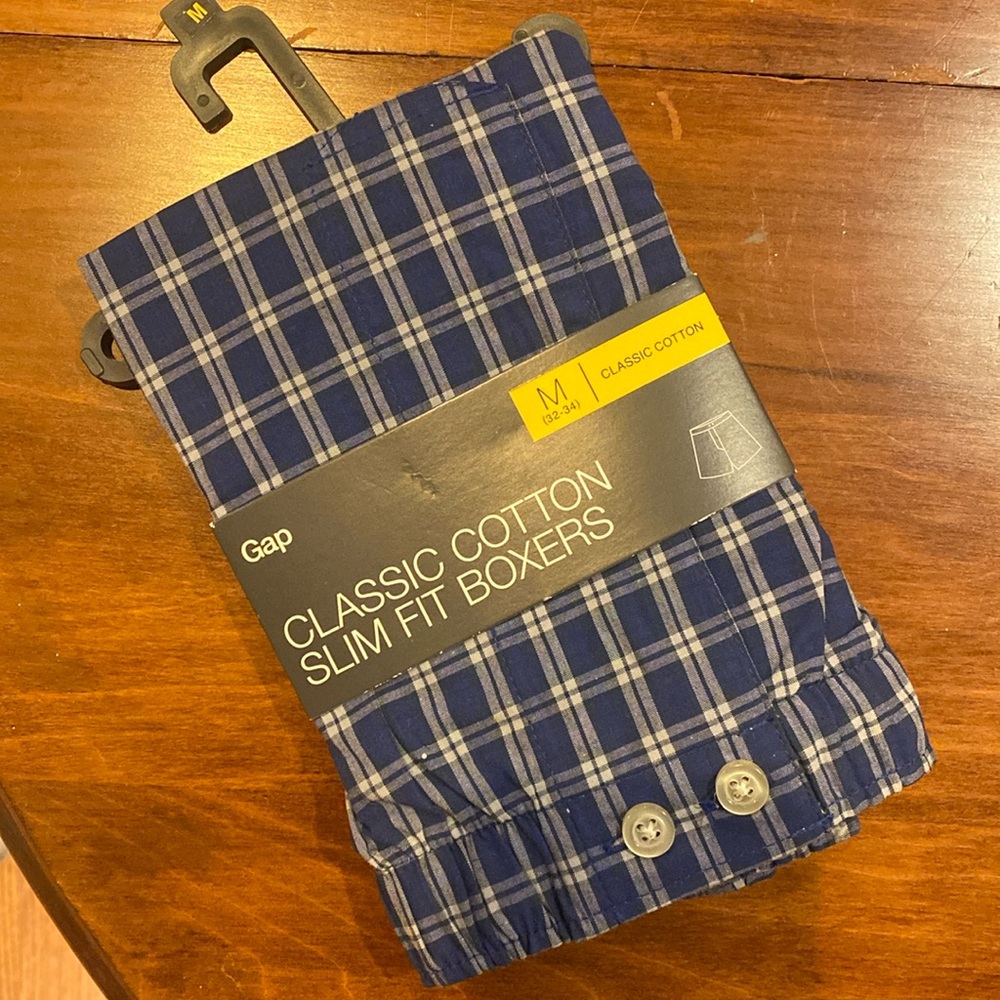 NWT GAP Slim Fit Boxers 1 Pair Medium M 32 34 NEW! Classic Blue White Plaid Mens
